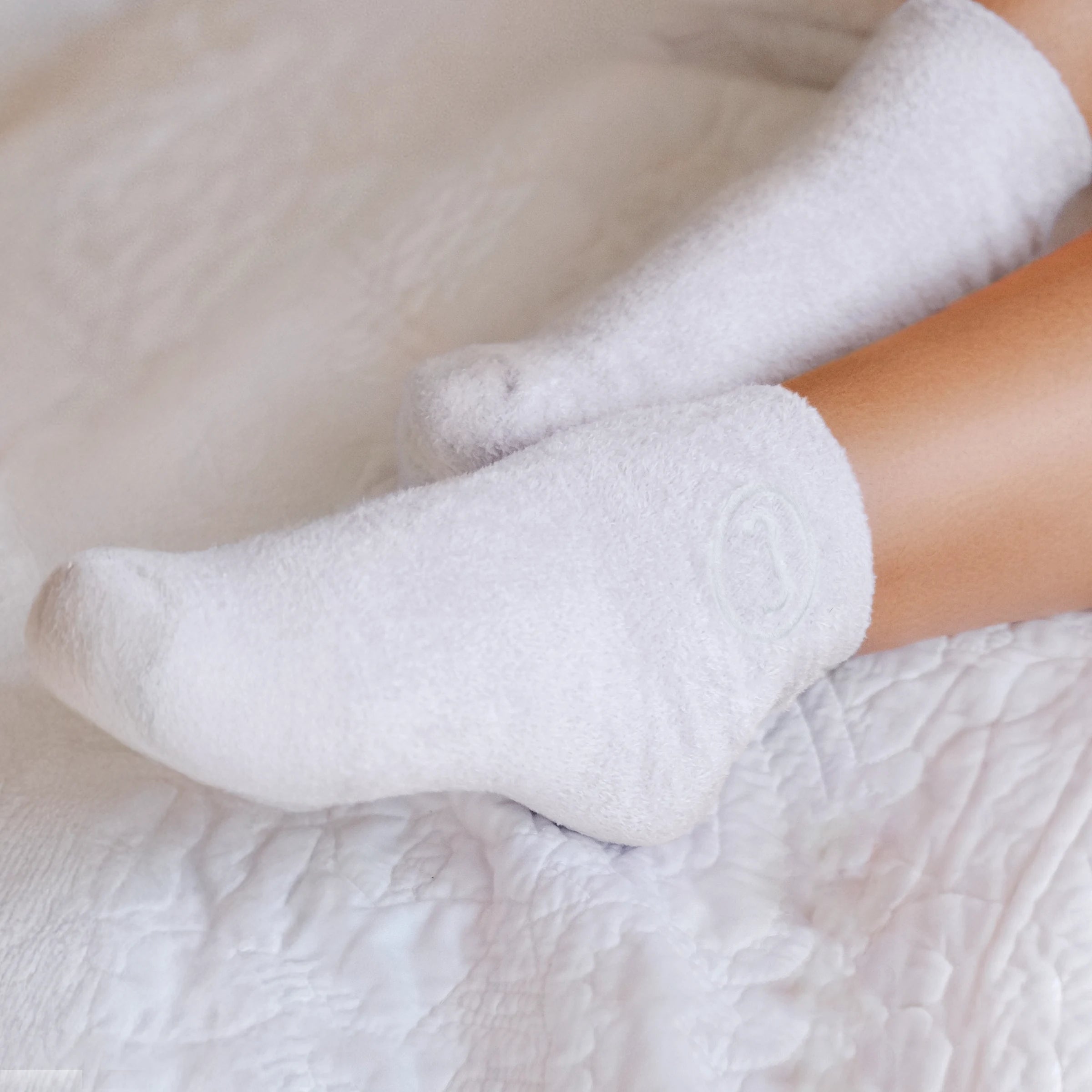 SugarbearPRO® Cozy sleep socks included in the best luxury beauty gift set.